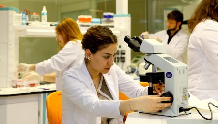 Ek yerleştirmede sağlık teknolojileri gençlere yeni kariyer alanları sunuyor
